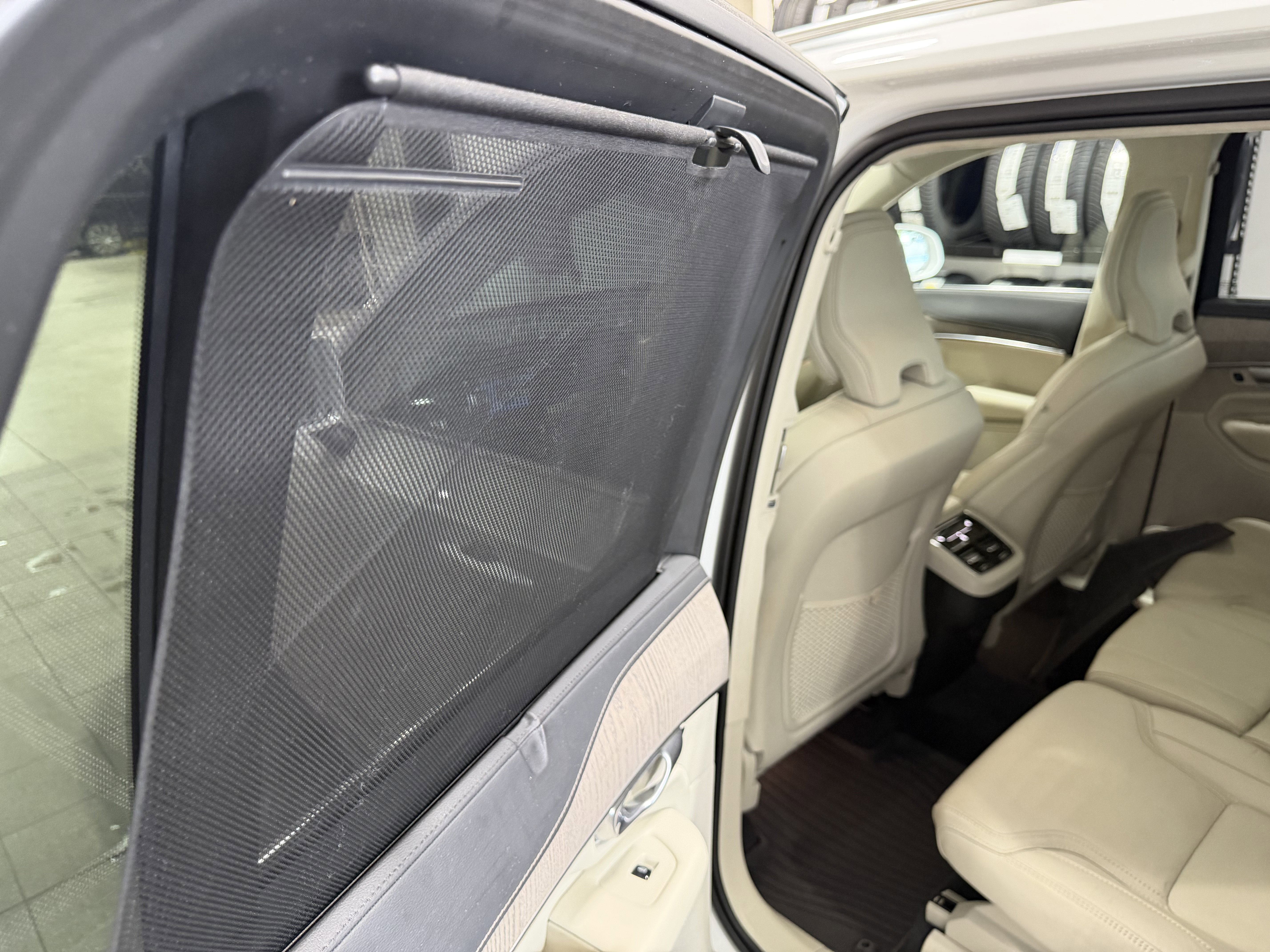 Used 2023 Volvo XC90 B6 Ultimate w/ Lounge Package AWD/4WD image 28
