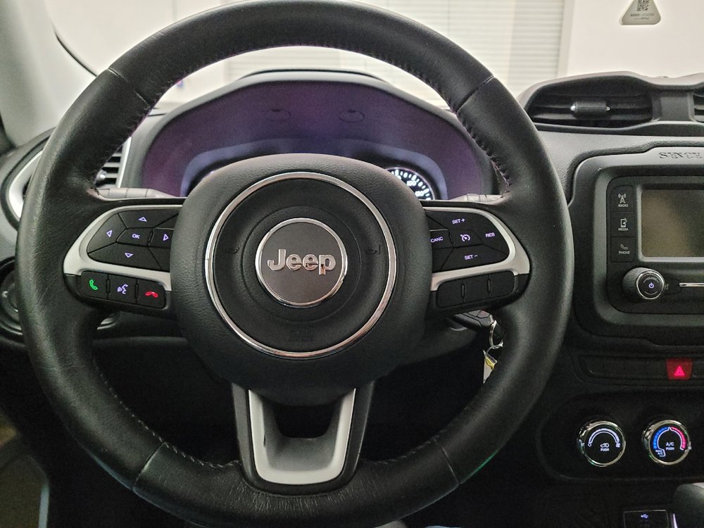 Used 2015 Jeep Renegade Latitude image 22