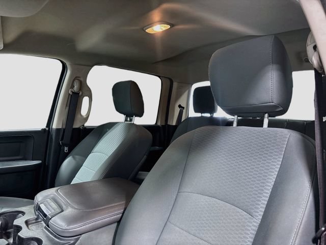 Used 2018 RAM 1500 Express AWD/4WD image 17