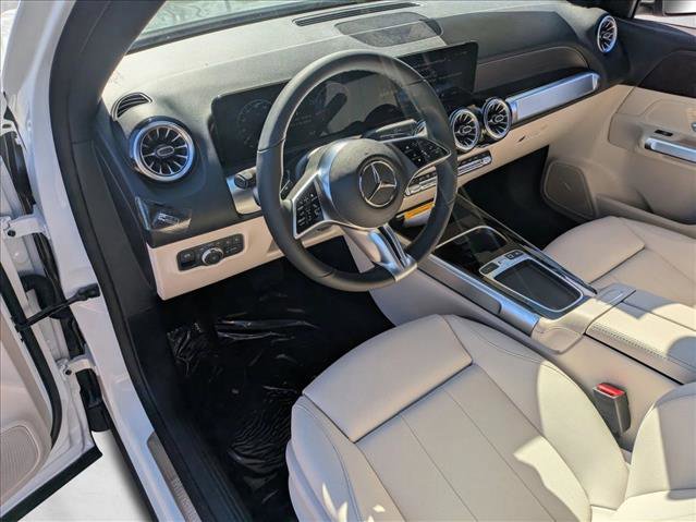 New 2026 Mercedes-Benz GLB 250 video 3