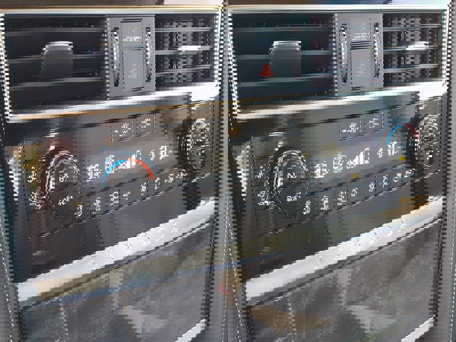 Used 2021 Nissan Armada Platinum w/ Captain's Chairs Package image 41