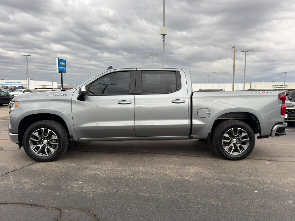 Used 2024 Chevrolet Silverado 1500 LT image 6