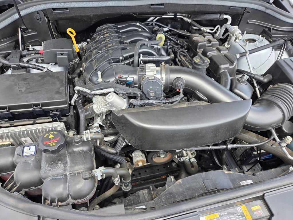 Used 2024 Dodge Durango GT RWD image 19