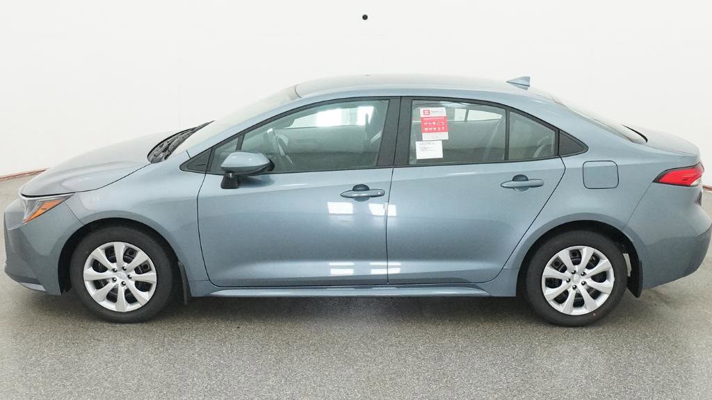 New 2026 Toyota Corolla LE image 31