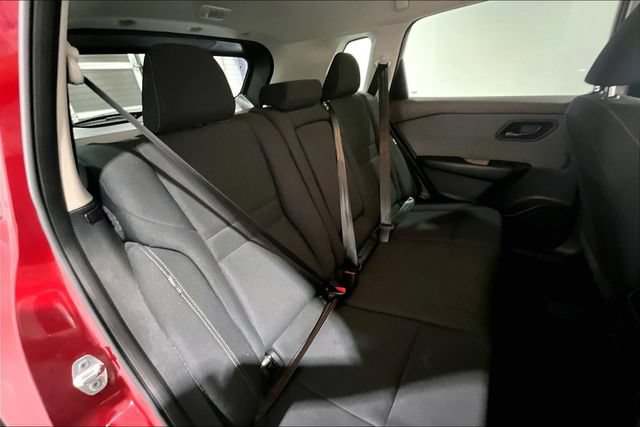 Used 2023 Nissan Rogue S AWD/4WD image 31