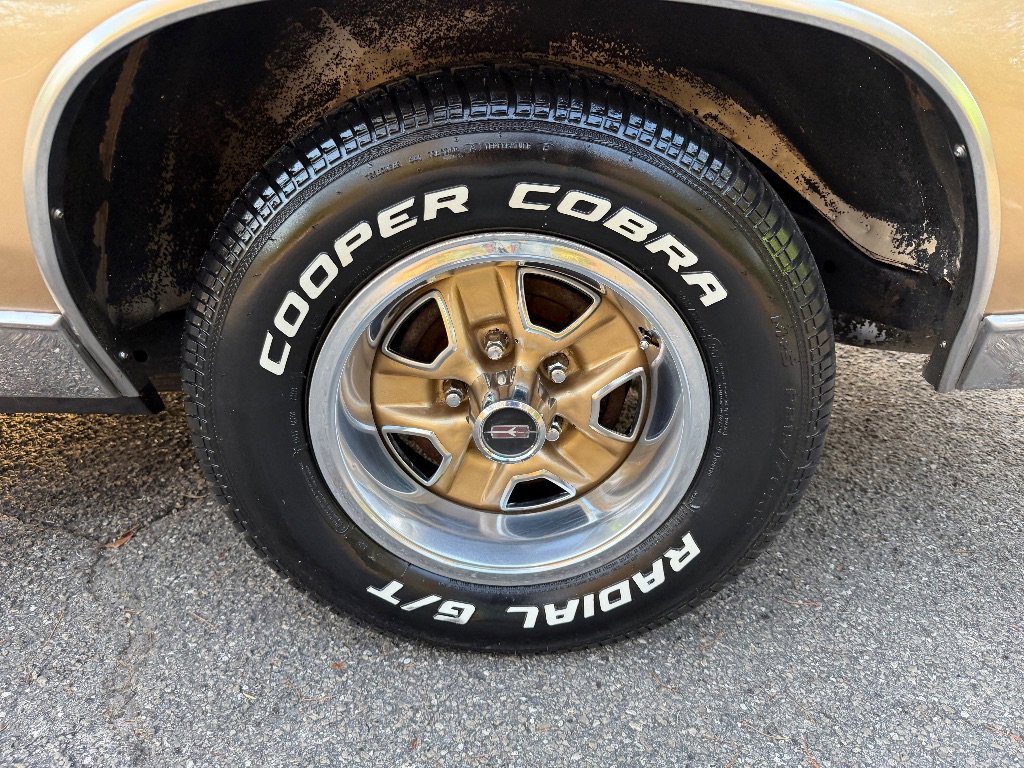 Used 1987 Oldsmobile Cutlass Supreme Brougham image 11