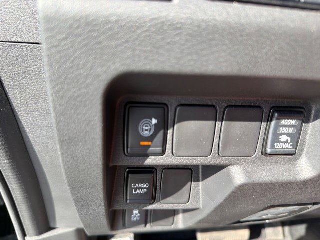 Used 2024 Nissan Frontier SV w/ SV Convenience Package RWD image 27
