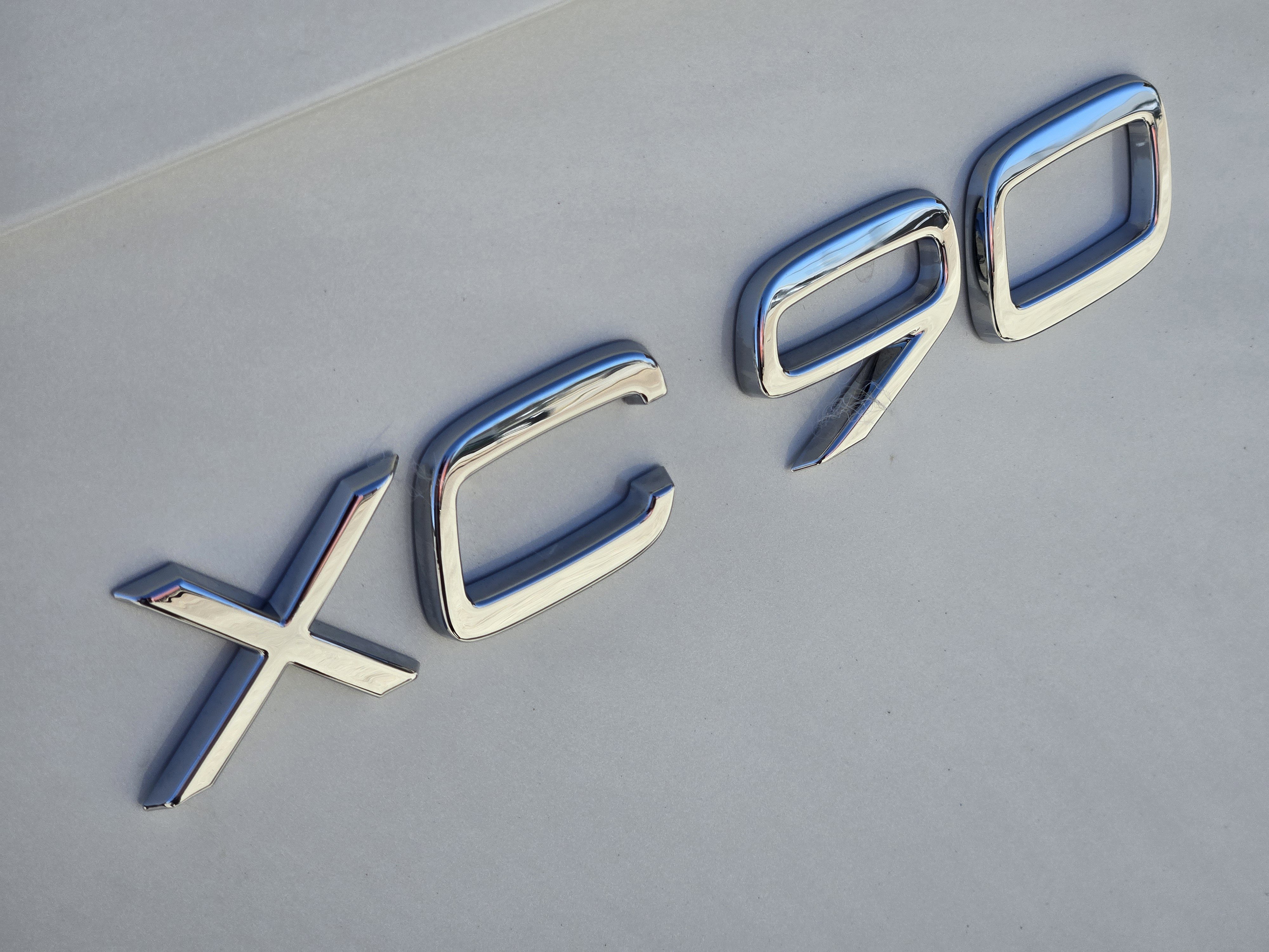 New 2026 Volvo XC90 T8 Plus w/ Protection Package Premier image 15