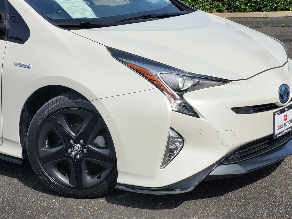 Used 2018 Toyota Prius Four Touring w/ Appearance Package image 3