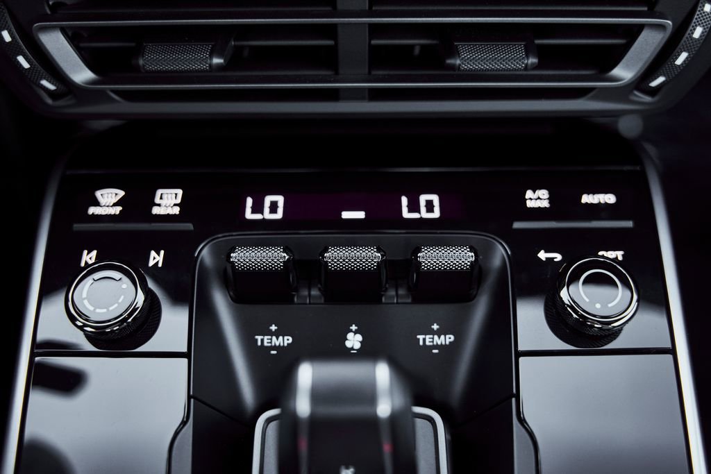 Used 2023 Porsche 911 Turbo S image 67