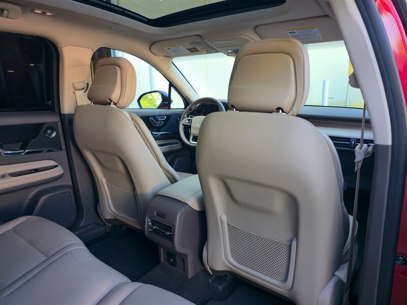 Used 2020 Lincoln Corsair Reserve w/ Equipment Group 201A FWD image 33
