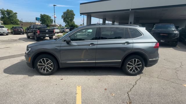 Used 2020 Volkswagen Tiguan SE w/ Panoramic Sunroof Package AWD/4WD image 5