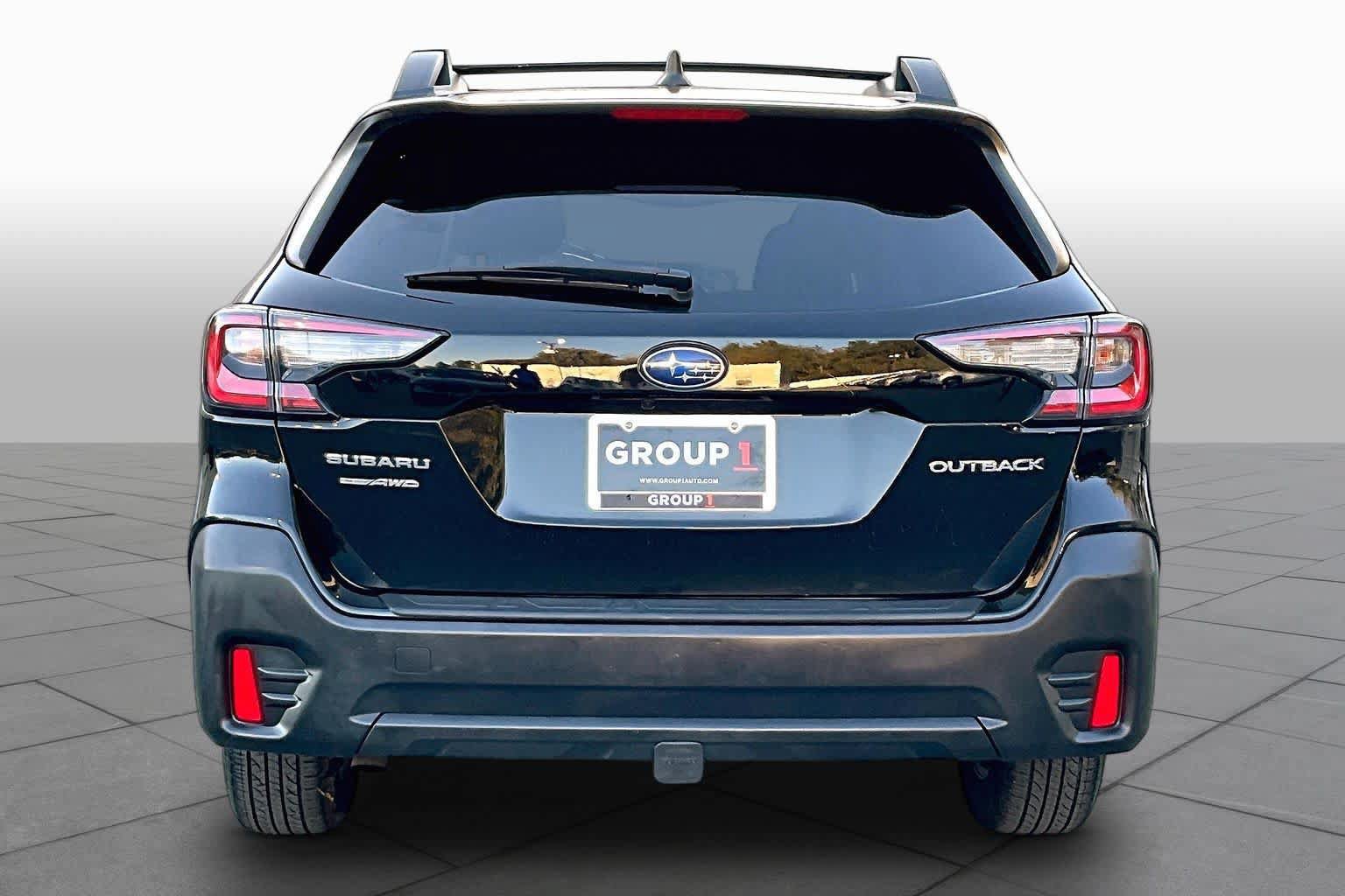 Used 2022 Subaru Outback Premium AWD/4WD image 5