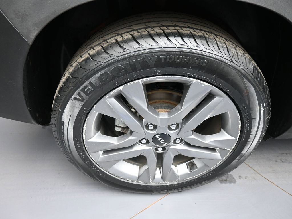 Certified 2022 Kia Seltos S image 13