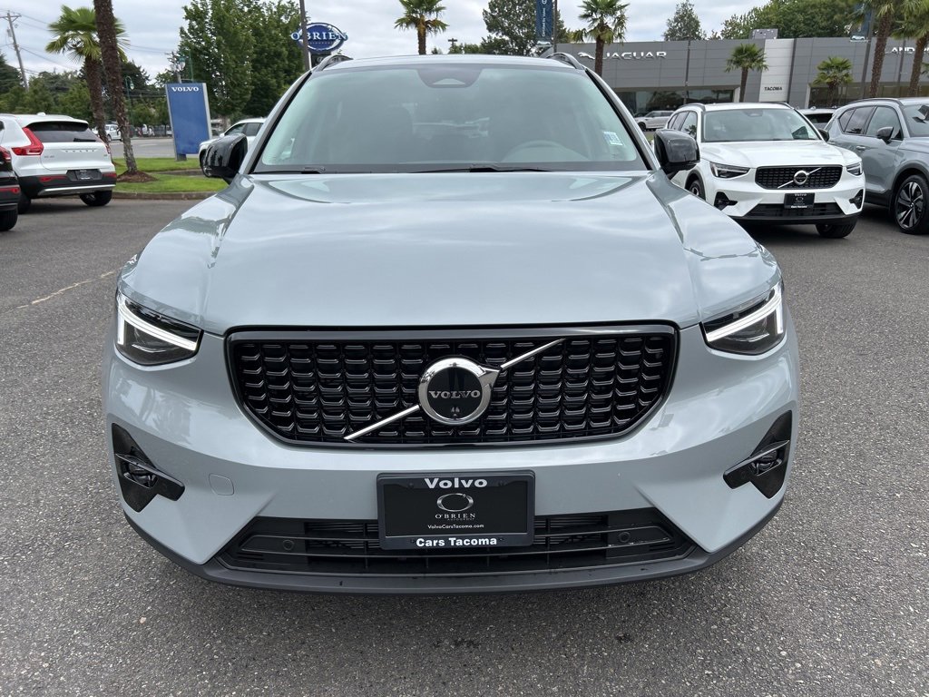 New 2026 Volvo XC40 B5 Plus w/ Protection Package Premier image 11