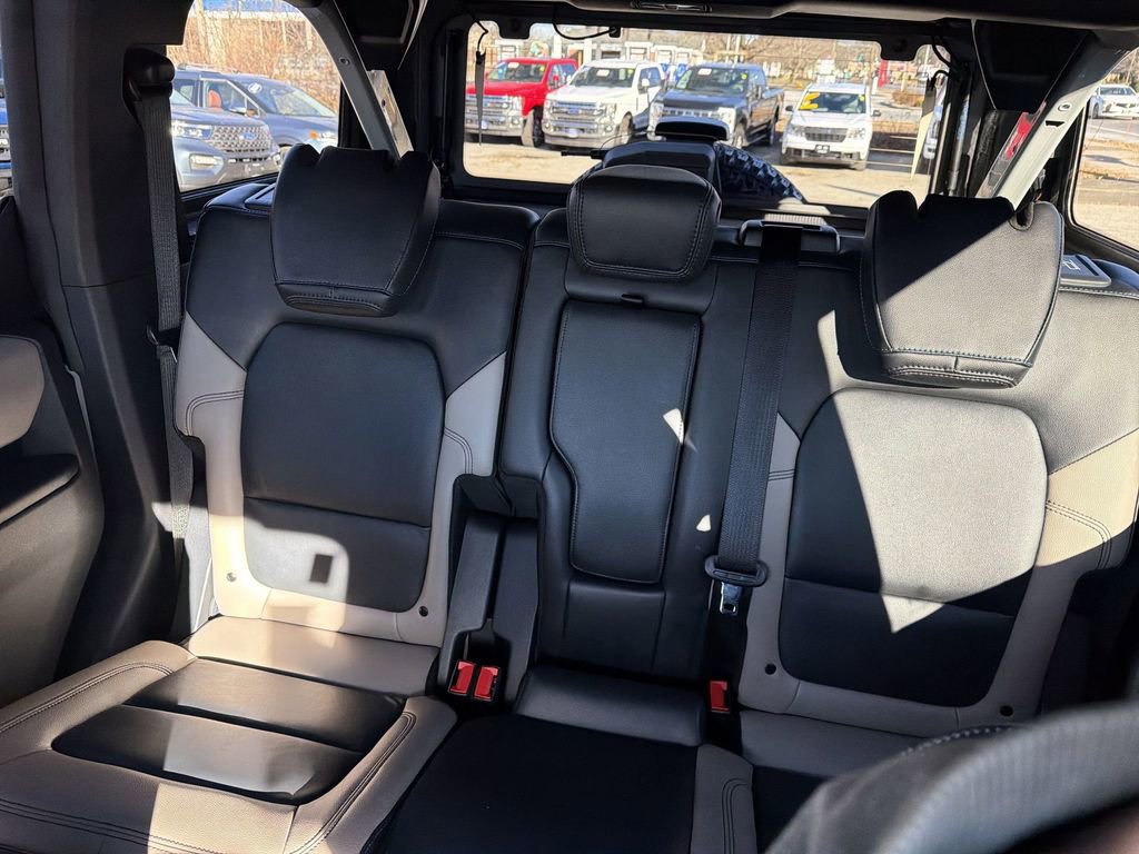 Used 2024 Ford Bronco Wildtrak image 23