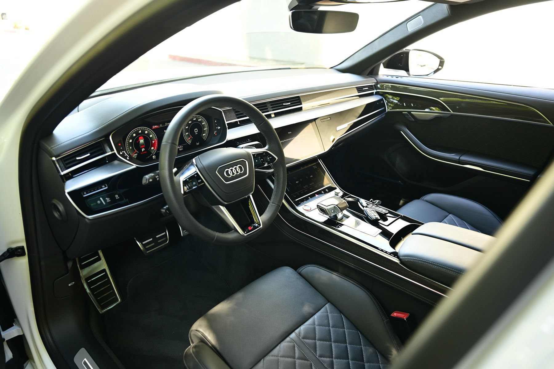 Used 2025 Audi S8 w/ Executive Package AWD/4WD image 23