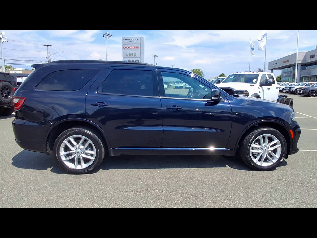Used 2025 Dodge Durango GT AWD/4WD image 9