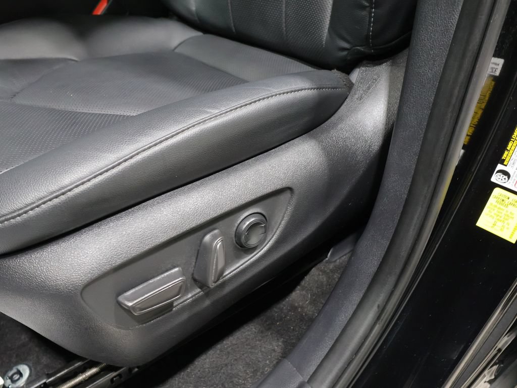 Used 2024 Toyota Grand Highlander AWD image 13