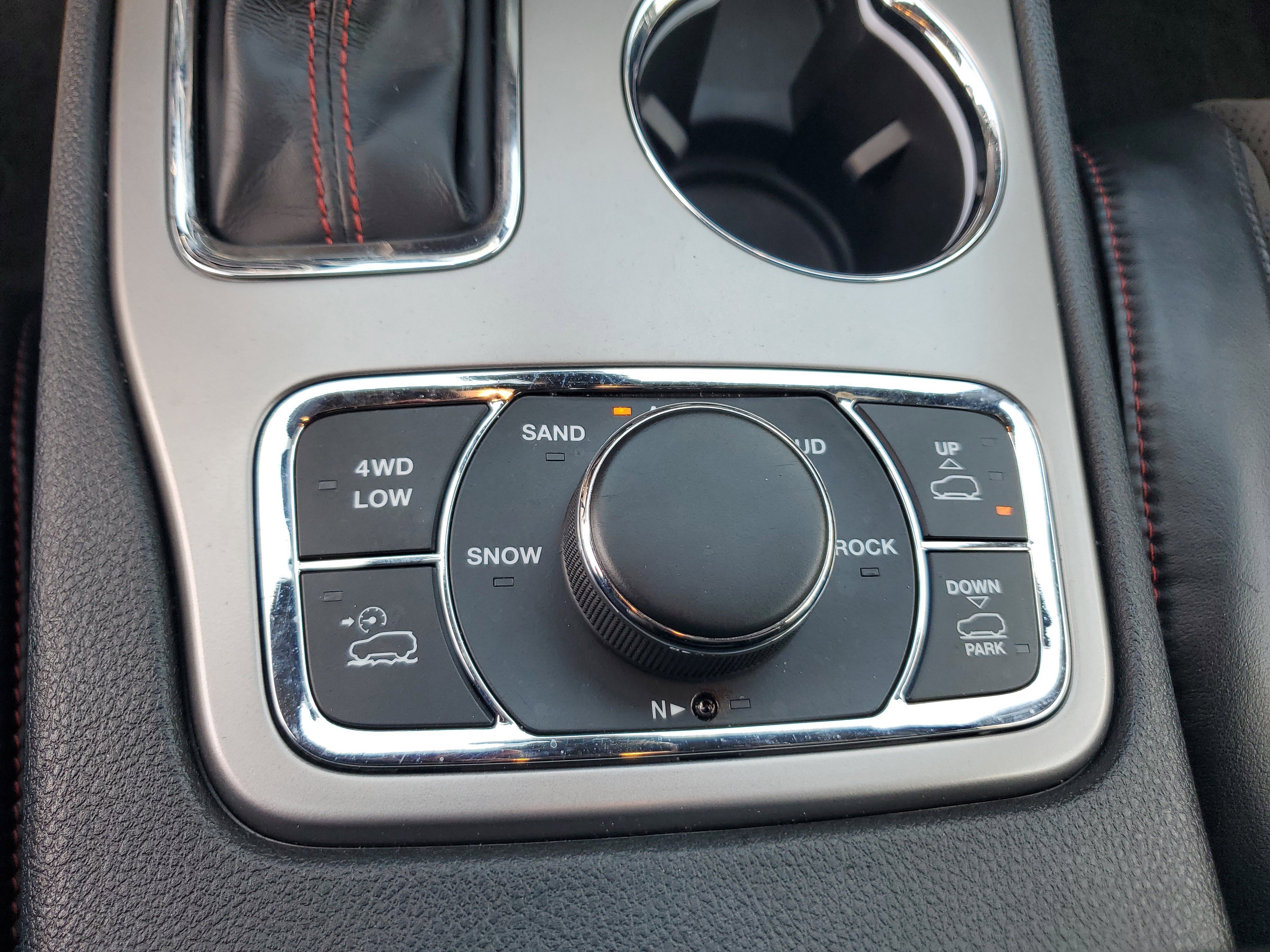 Used 2021 Jeep Grand Cherokee Trailhawk image 29