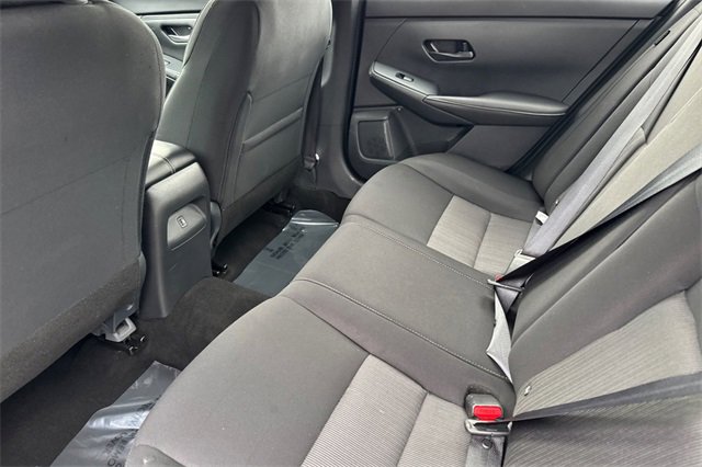 Used 2025 Nissan Sentra SV image 14