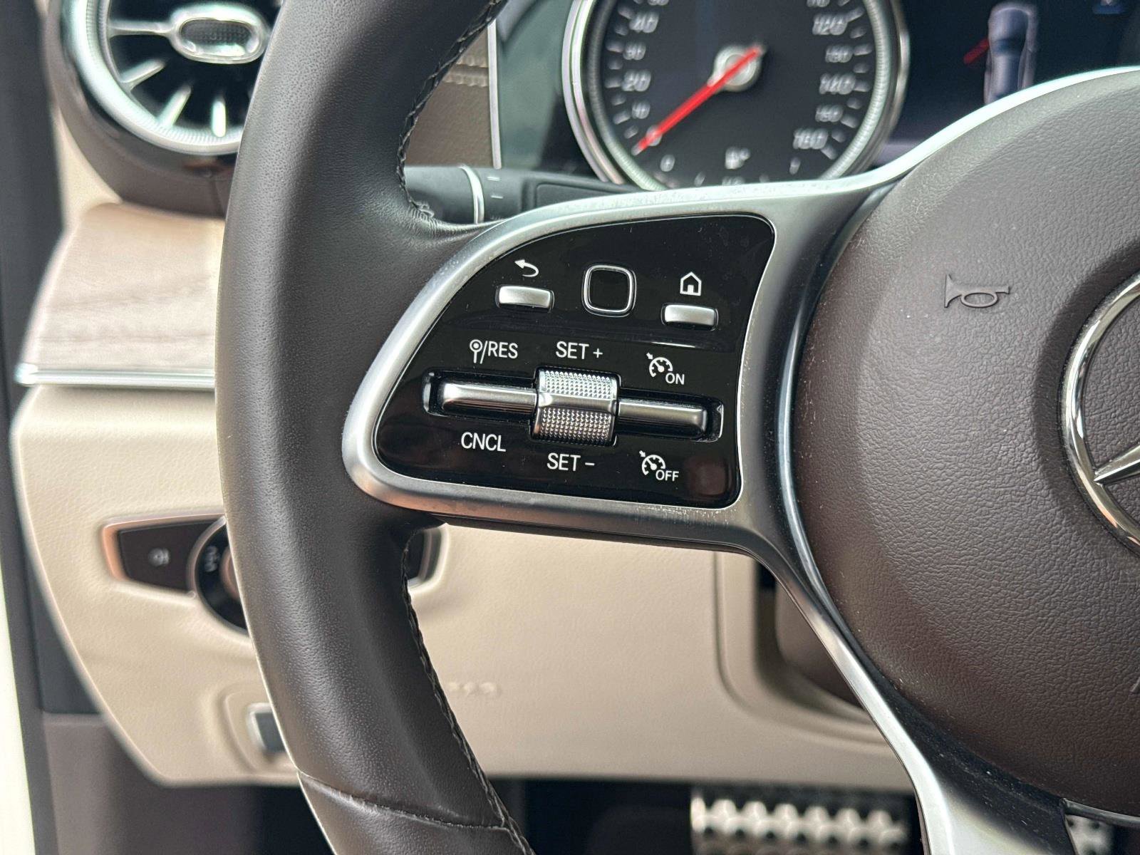 Used 2019 Mercedes-Benz E 450 Coupe image 26