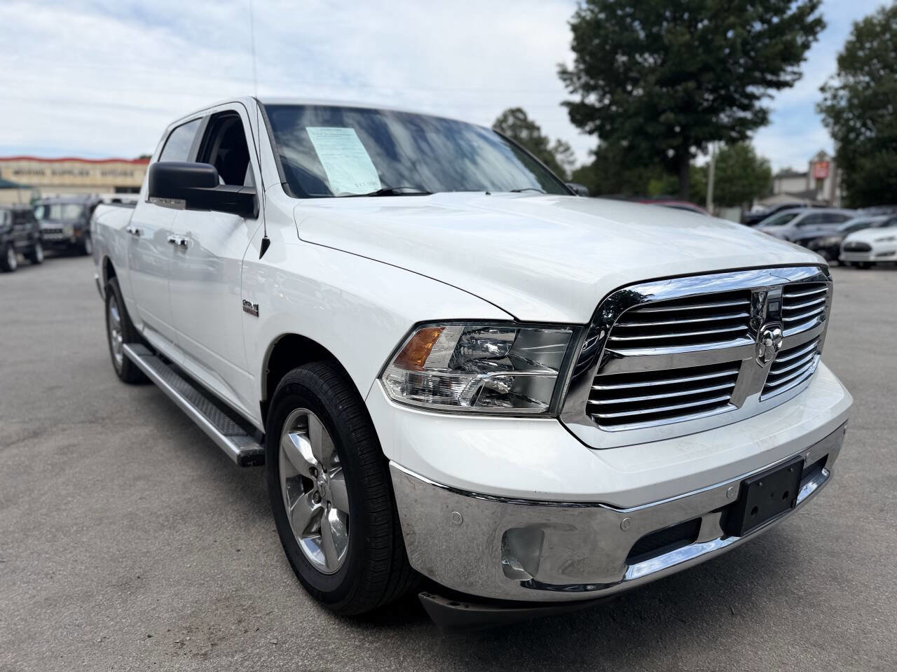 Used 2015 RAM 1500 Lone Star RWD image 3