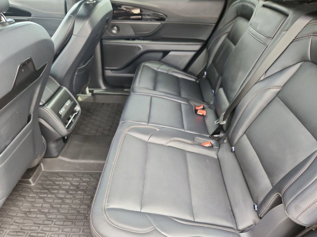 Used 2024 Lincoln Nautilus Premier w/ Equipment Group 102A AWD/4WD image 13