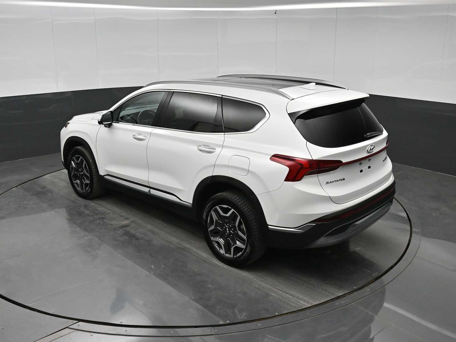 Used 2023 Hyundai Santa Fe Limited AWD/4WD image 20