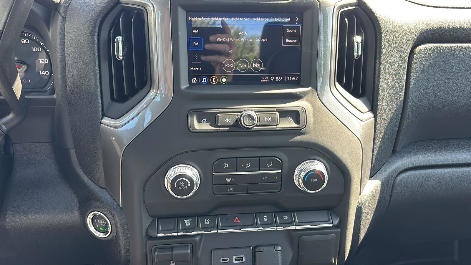 New 2026 GMC Sierra 2500 Pro RWD image 32