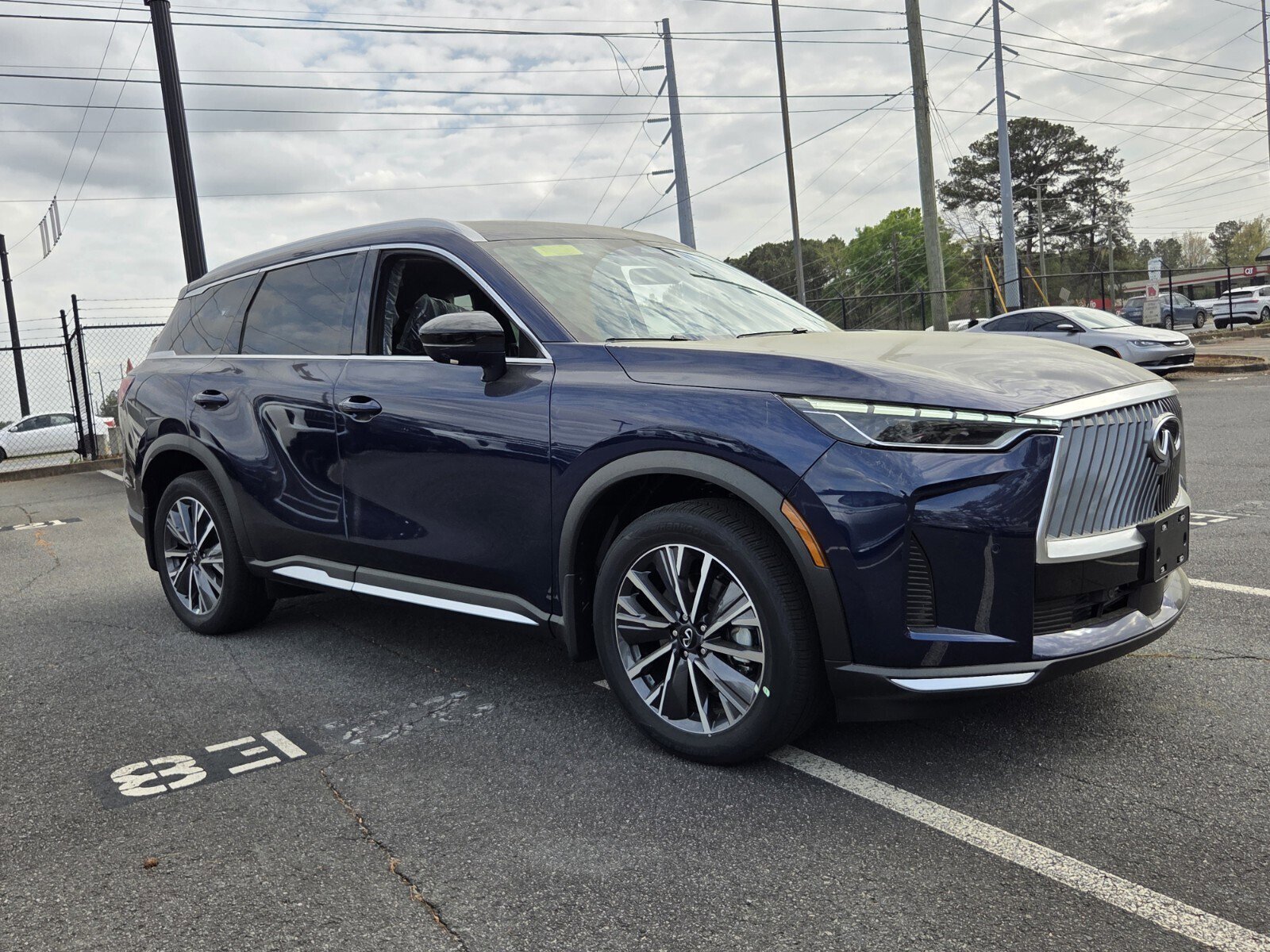 New 2026 INFINITI QX60 Luxe w/ Cargo Package image 4
