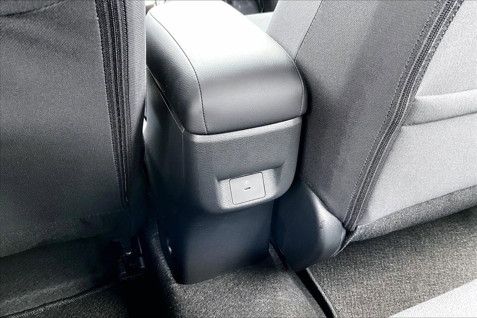 Used 2025 Nissan Versa SV w/ Trunk Package image 2