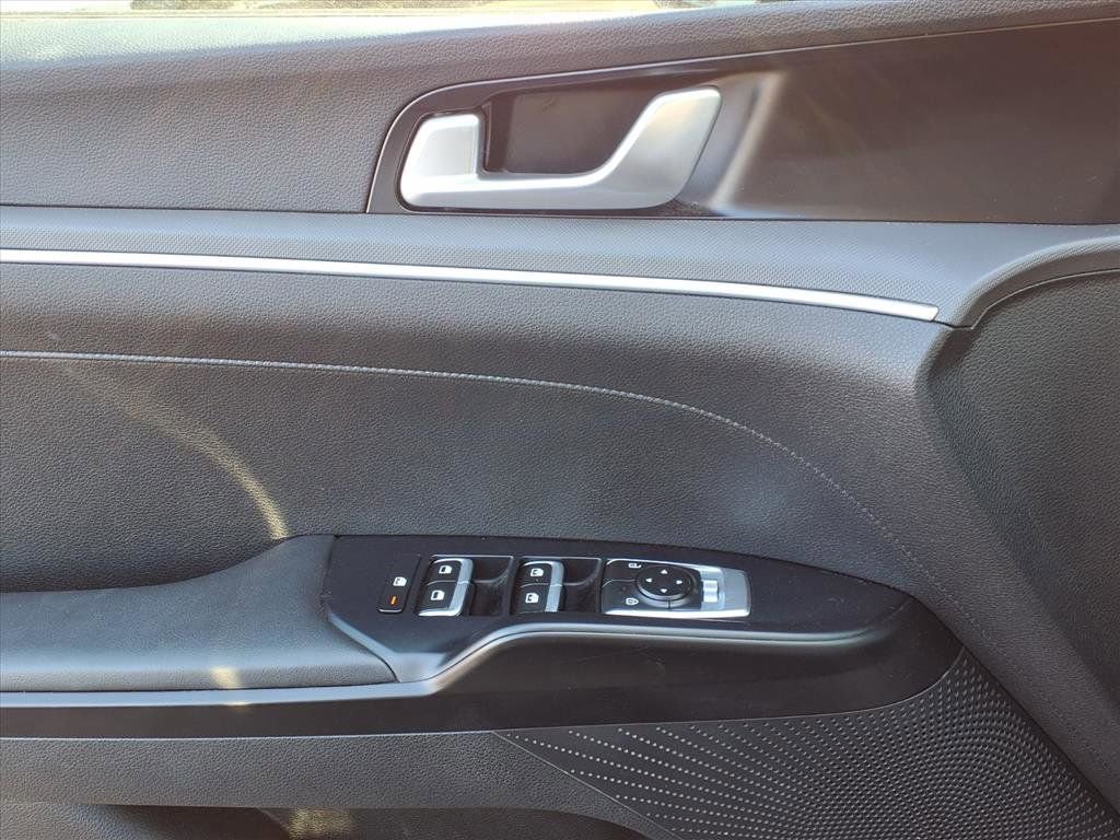 Used 2021 Kia K5 GT-Line image 19