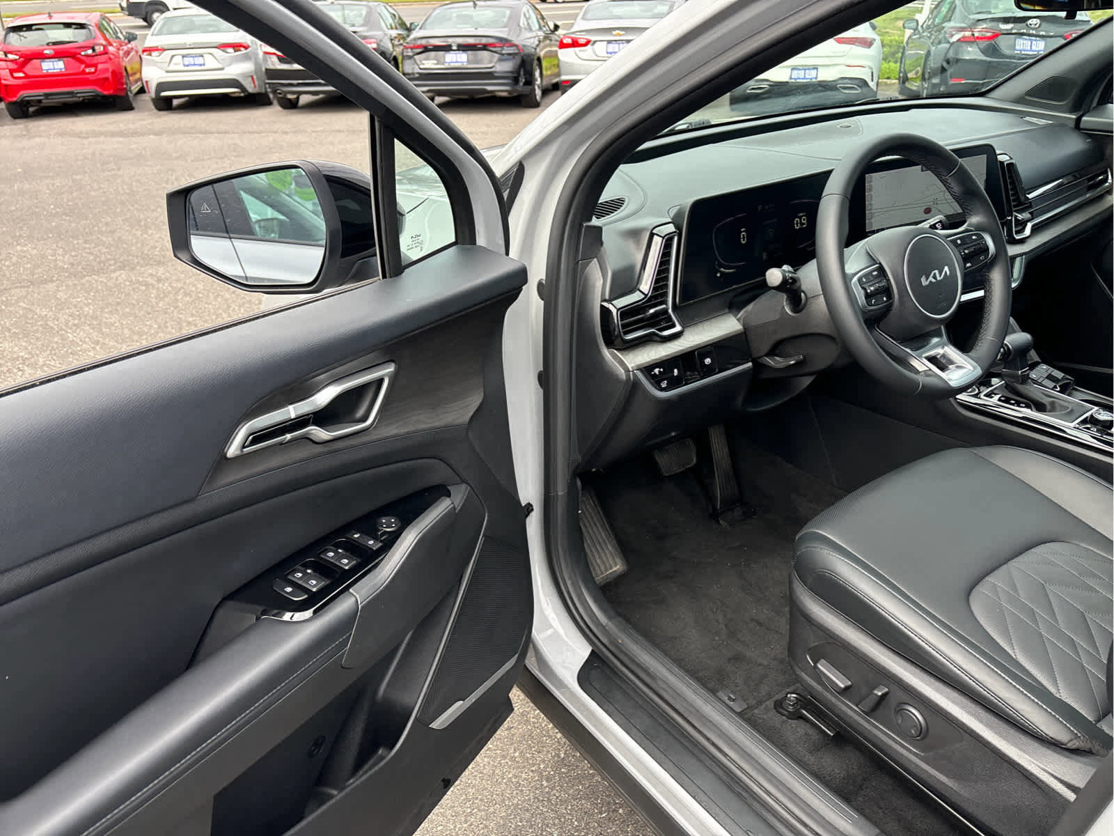 Used 2023 Kia Sportage X-Line w/ X-Line Premium Package AWD/4WD image 7