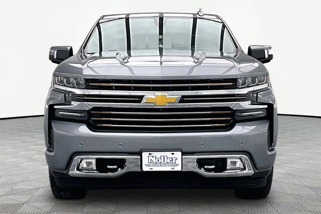 Used 2021 Chevrolet Silverado 1500 High Country w/ Technology Package AWD/4WD image 3