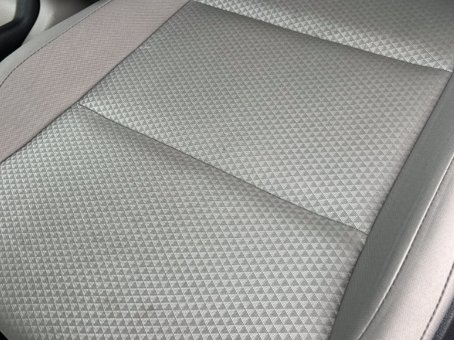 Used 2025 Kia Soul LX w/ LX Technology Package FWD image 9