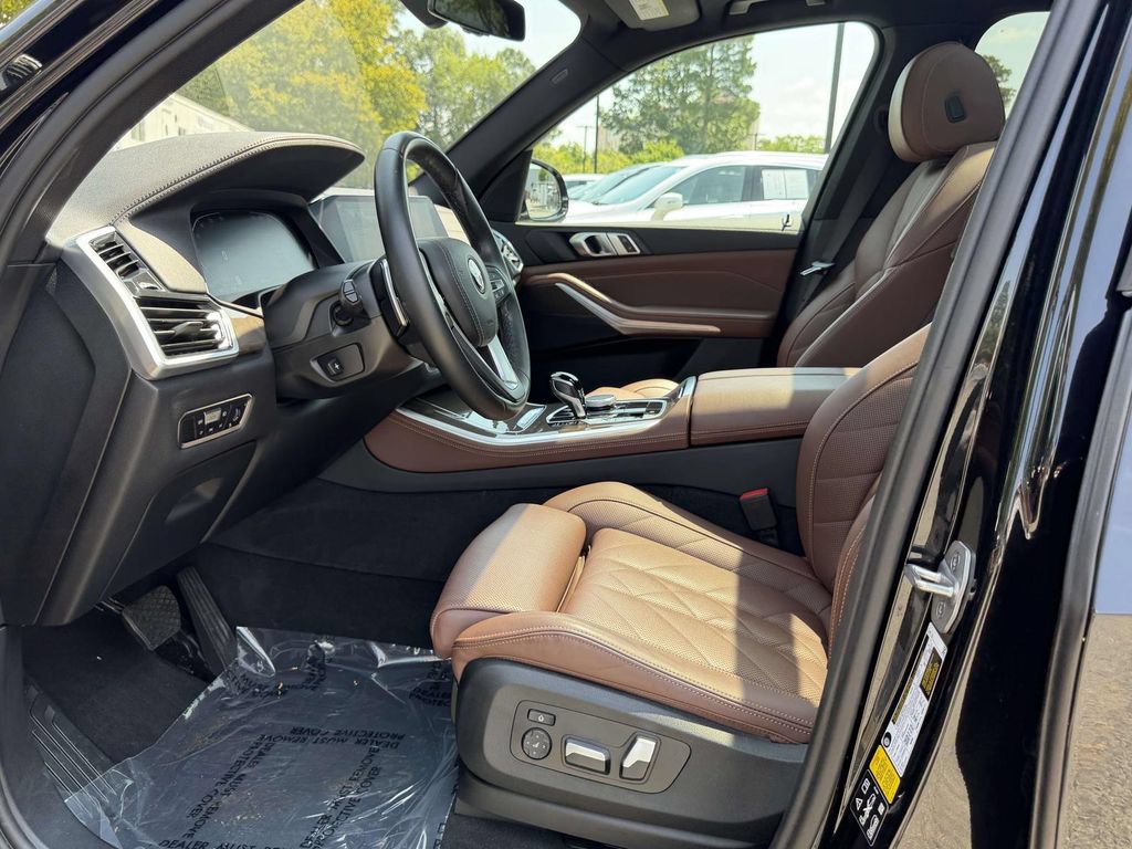 Used 2023 BMW X5 xDrive40i w/ Premium Package AWD/4WD image 16