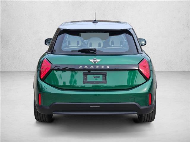 Used 2026 MINI Cooper 4-Door Hardtop FWD image 6