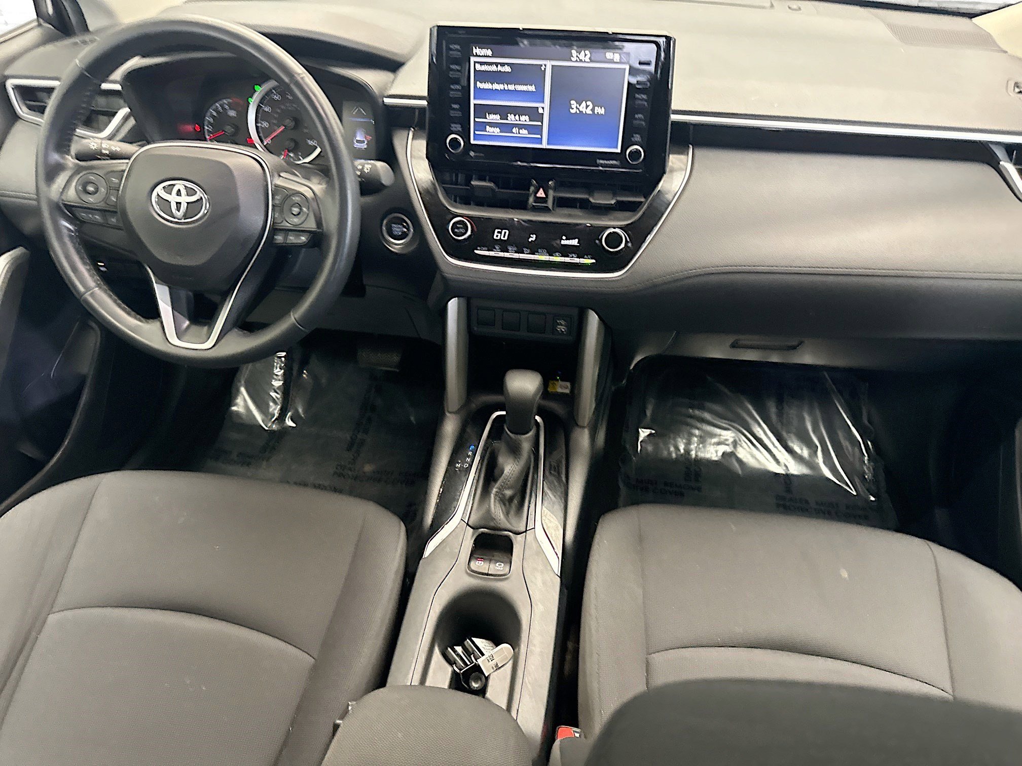 Used 2022 Toyota Corolla Cross LE image 13