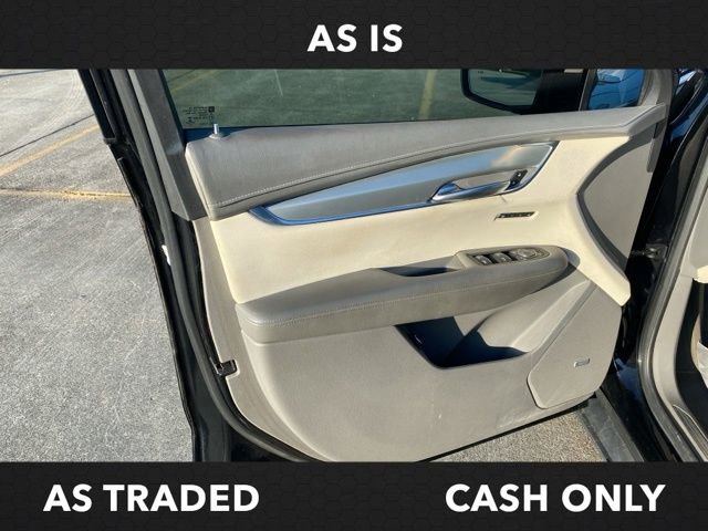 Used 2018 Cadillac XT5 Luxury w/ Driver Awareness Package image 11