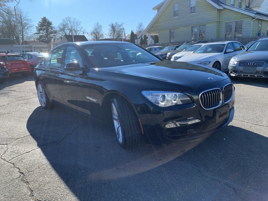 Used 2014 BMW 740i image 3