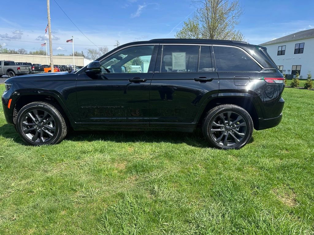Used 2026 Jeep Grand Cherokee Limited Reserve AWD/4WD image 6
