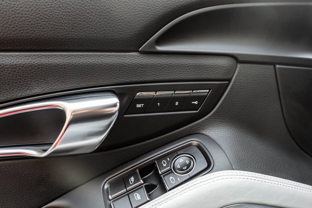 Used 2018 Porsche 718 Cayman image 15