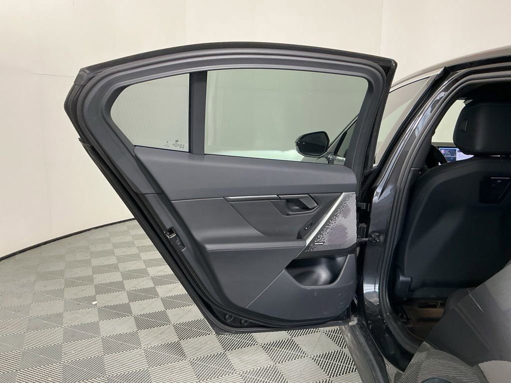 Certified 2025 BMW 530i w/ Premium Package RWD image 24