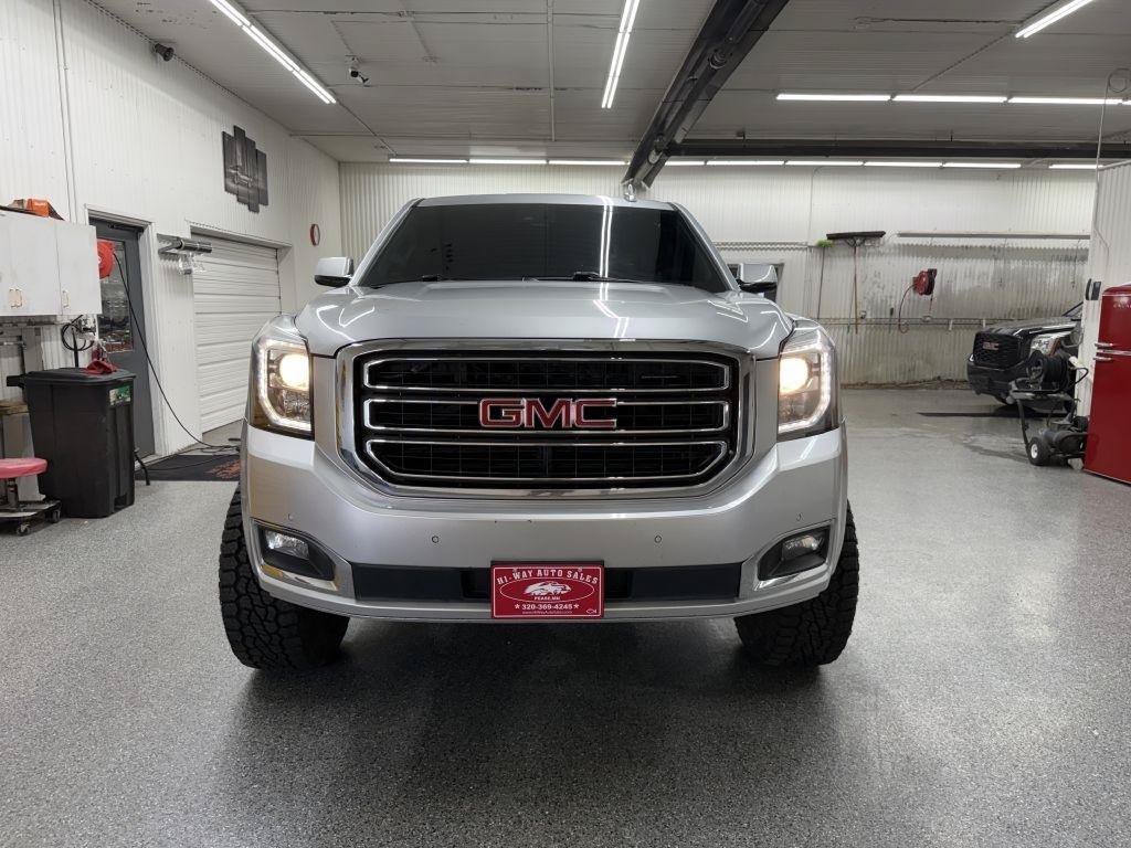 Used 2020 GMC Yukon XL SLT AWD/4WD image 3