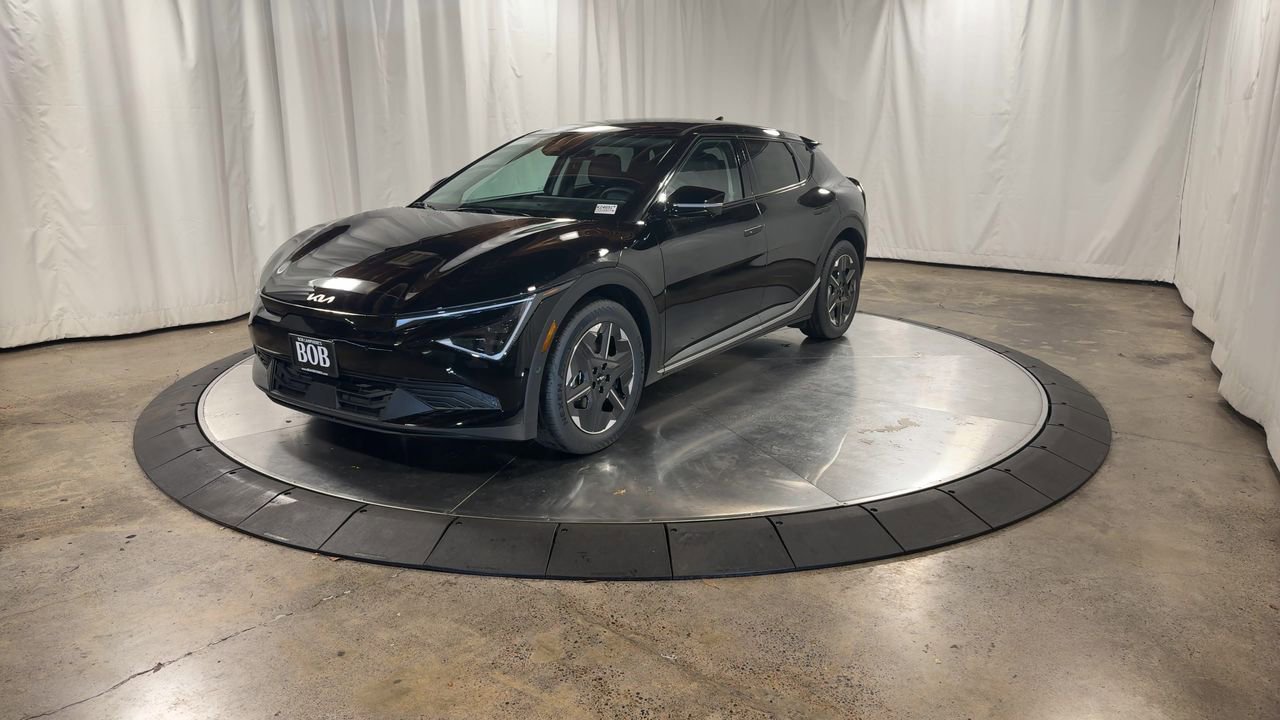 New 2025 Kia EV6 Light image 4