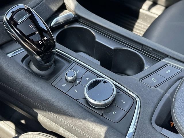 Used 2024 Cadillac XT6 Premium Luxury w/ LPO, Floor Liner Package AWD/4WD image 33