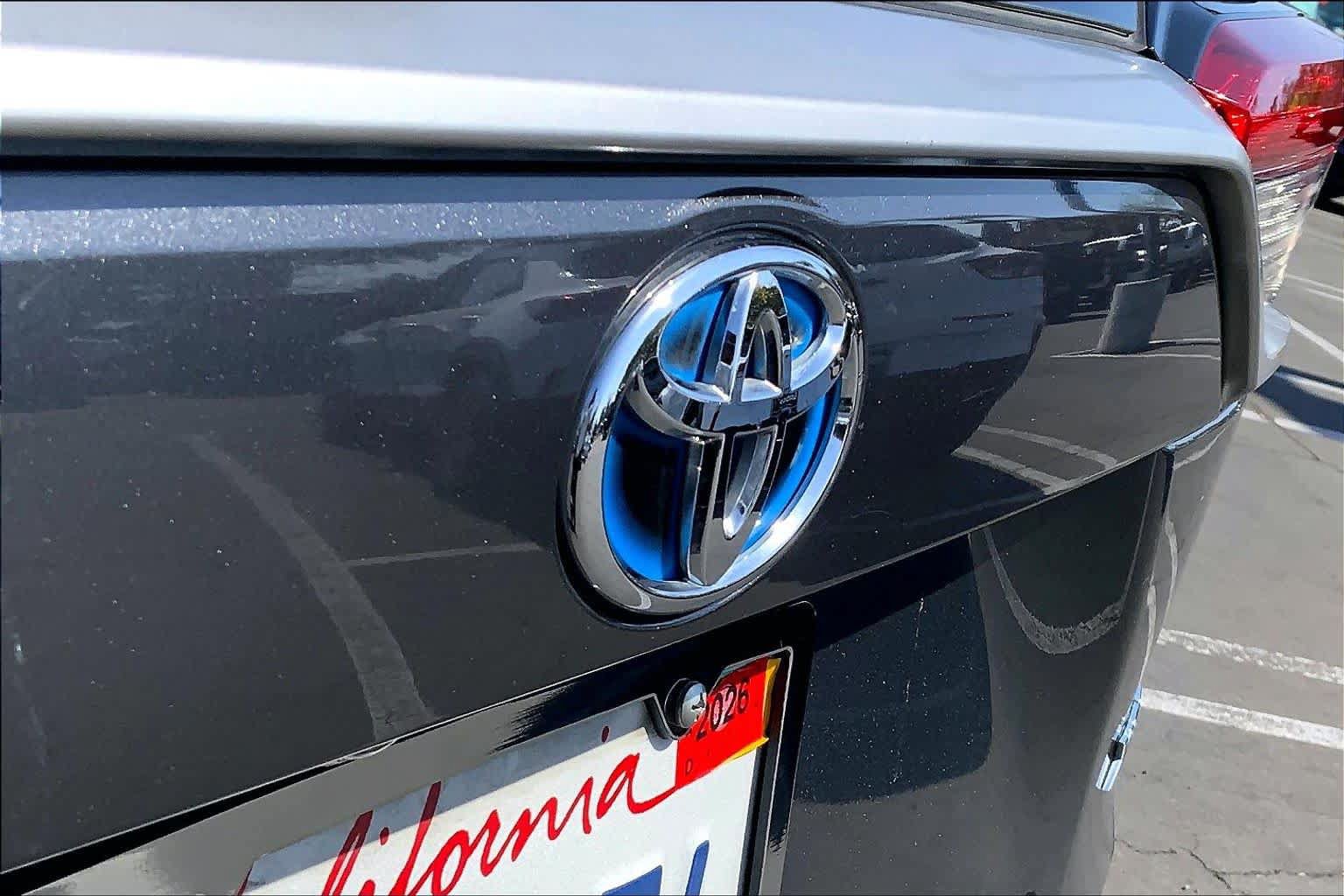 Used 2021 Toyota RAV4 XSE w/ Weather Package AWD/4WD image 30