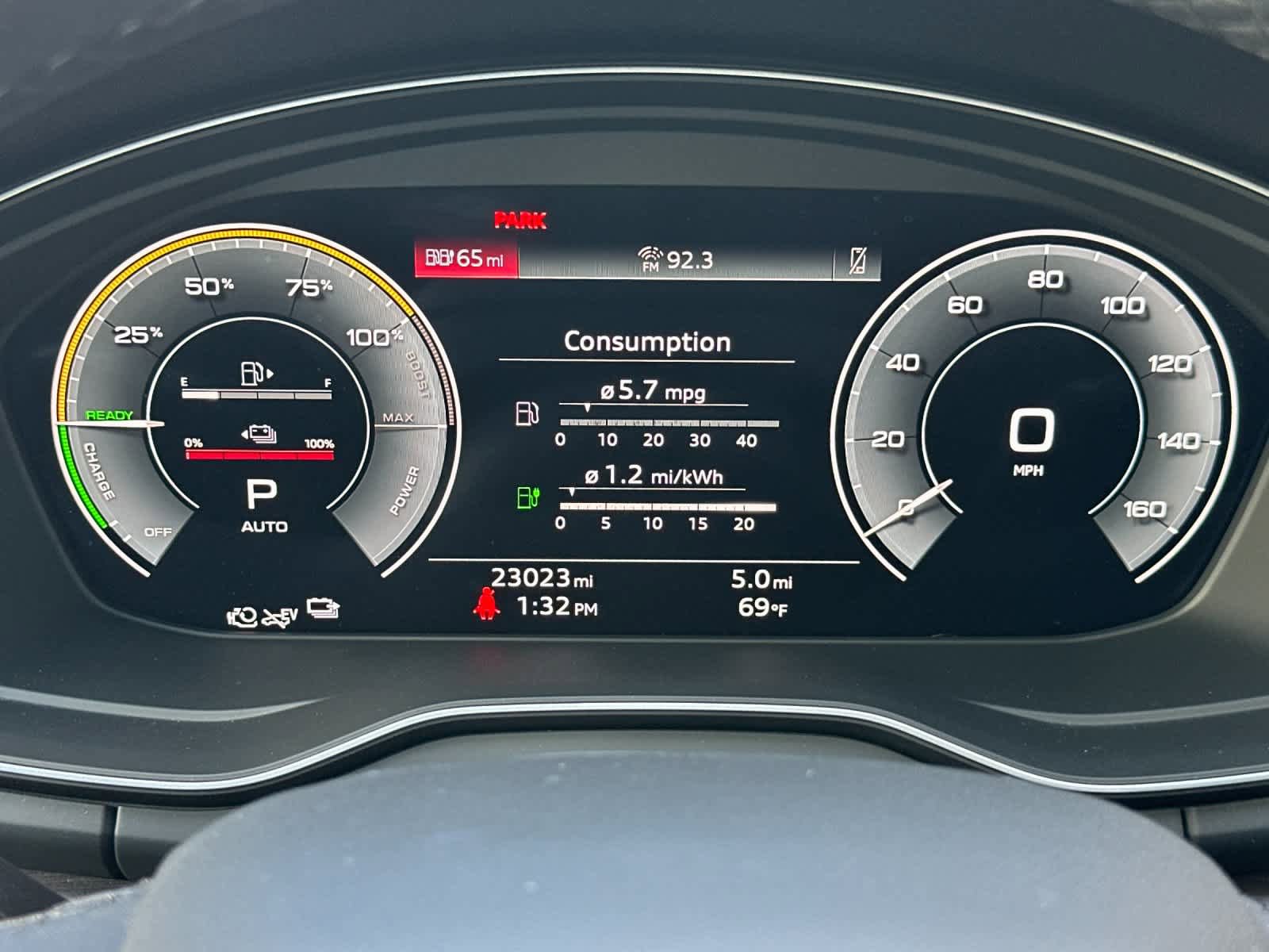 Used 2023 Audi Q5 e Premium w/ Convenience Package AWD/4WD image 24