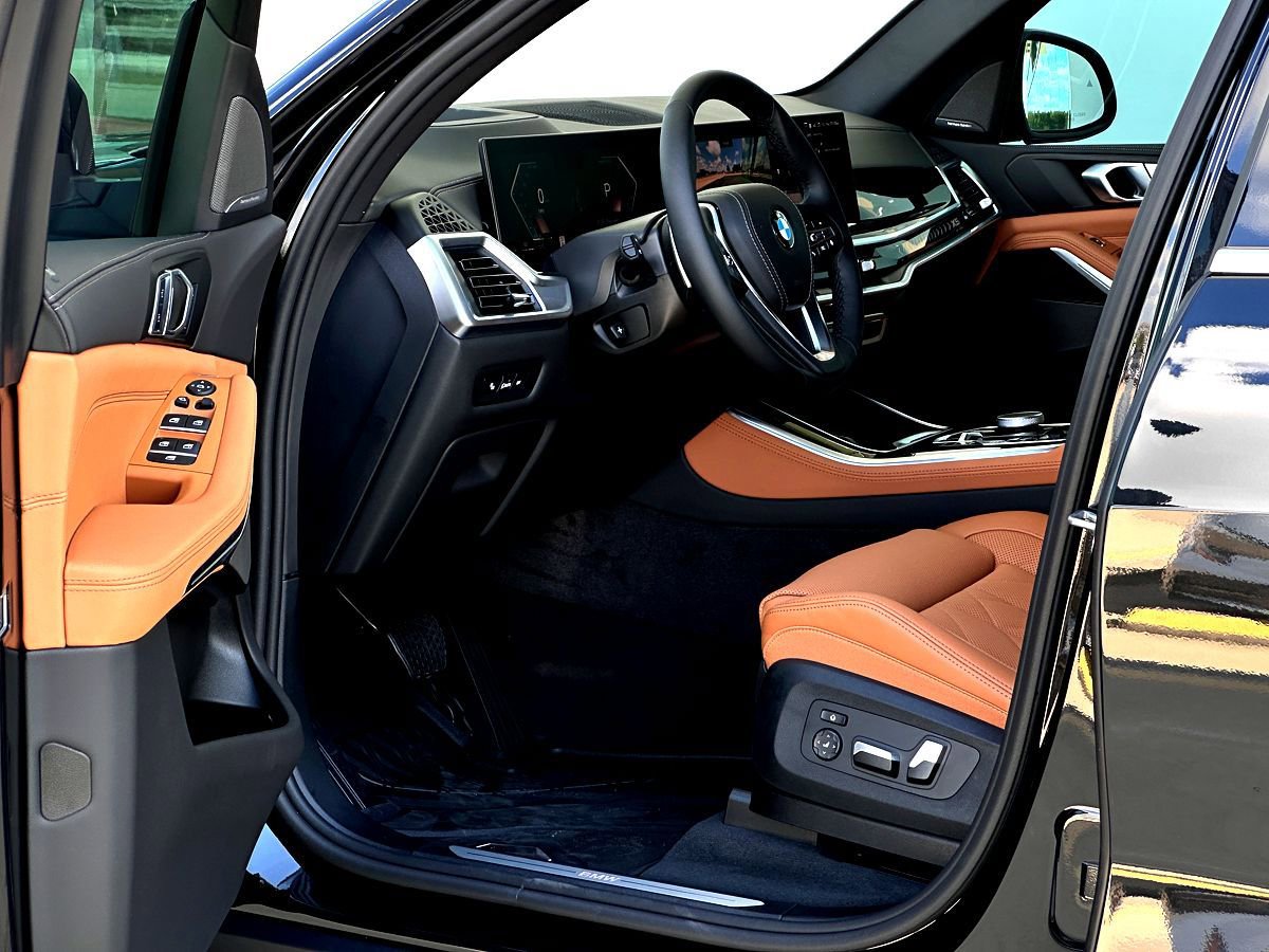 New 2026 BMW X5 xDrive40i w/ Premium Package image 10